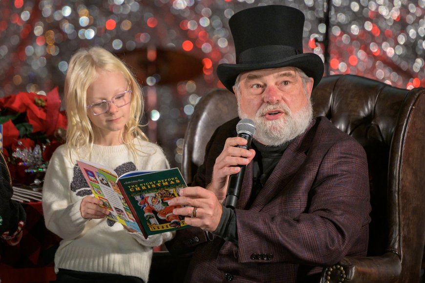 Photos: Spectators pack Park Central Square for Mayor’s Tree Lighting Holiday Show