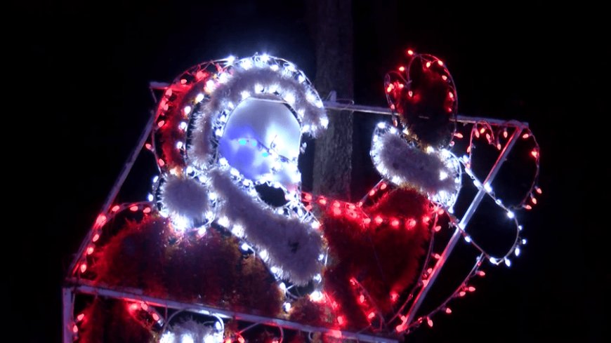 North Pole comes to life at Fulton Valley Farms