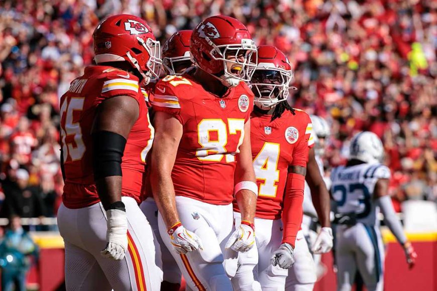 Travis Kelce pumped for first Thanksgiving game, Mahomes' homecoming after win over Colts