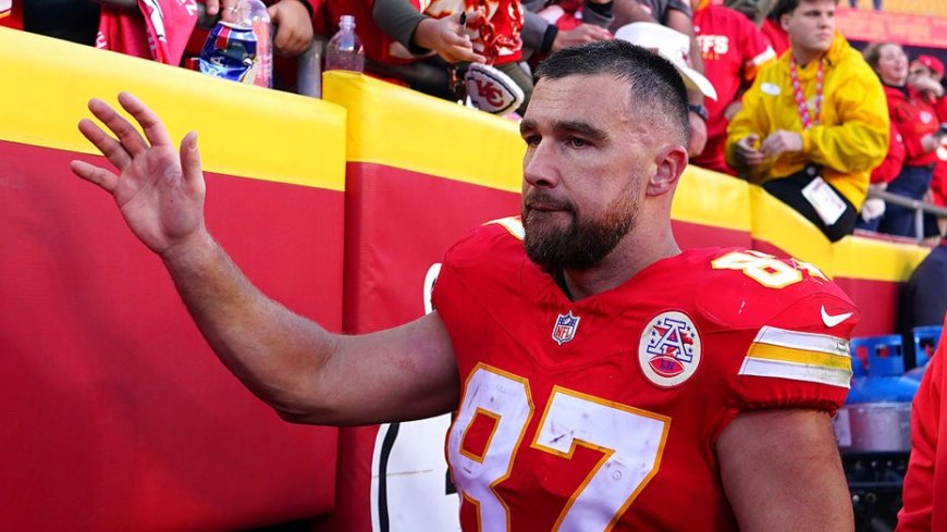 Tony Romo rips NFL officials for penalty on Travis Kelce in Chiefs' comeback win