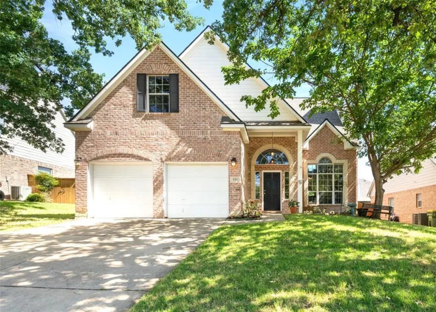 Back on Market: Just Listed Home For Sale Near Lake Dallas at 529 Mattie Legacy Oaks