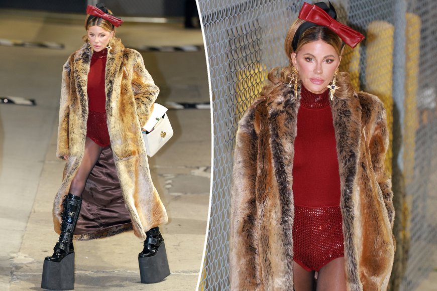 Kate Beckinsale wears 10-inch platform boots and no pants to ‘Jimmy Kimmel Live!’