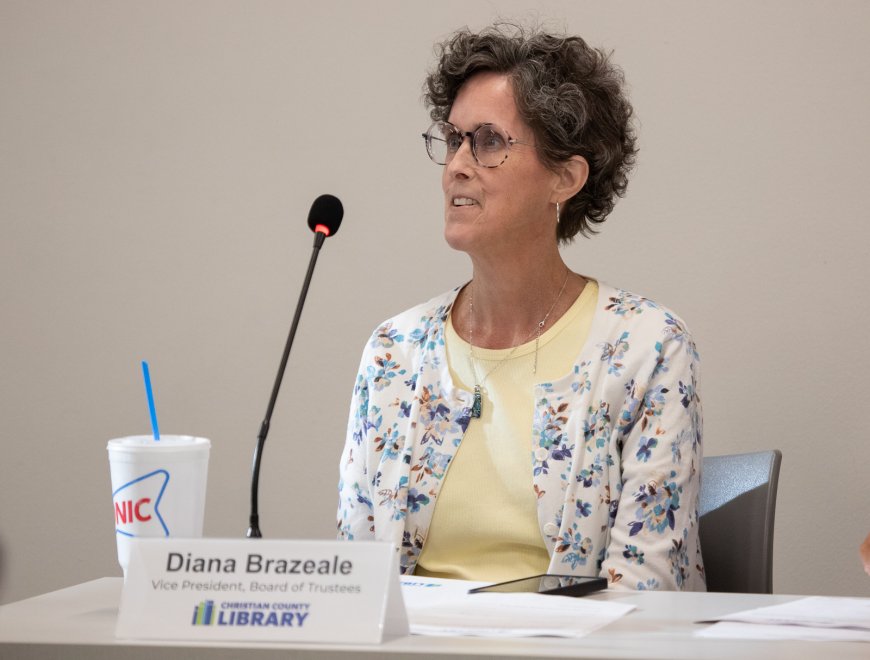 Ozark area Christian County library trustee announces departure from board