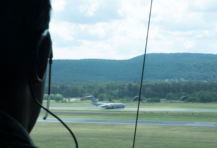 The Government Shutdown Has Deepened The Air Traffic Controller Shortage