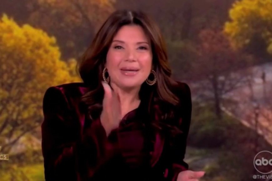 ‘The View’ co-host agrees with Sean Duffy’s call to dress better at airports