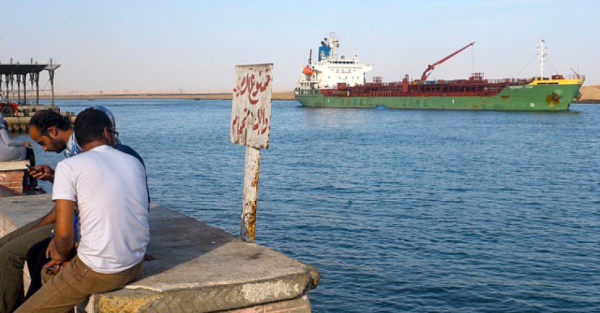 Maersk to Resume Suez Canal Shipping Operations ‘as Soon as Conditions Allow’