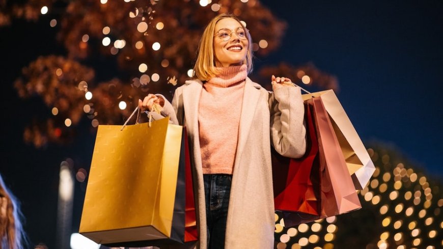 This Black Friday, don’t let ‘Swipeflation’ swipe $1,400 of your holiday cash