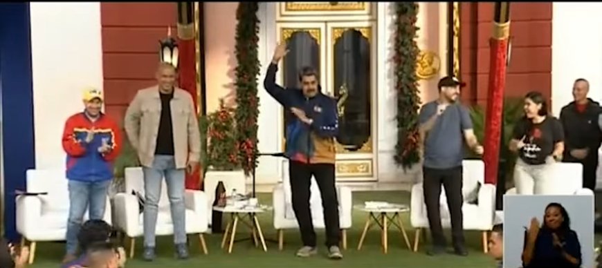 Maduro Is a Mustachioed Turkey With Bird Flu (and Deserves No Pardon)