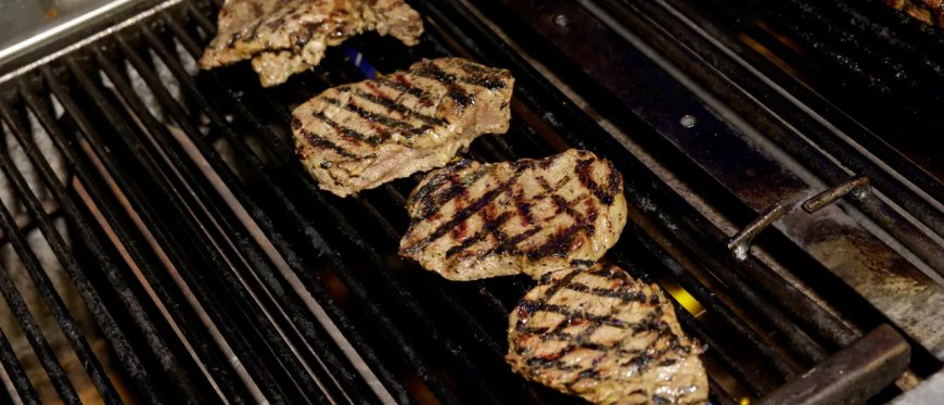 Thanksgiving Is Dying, One Turkey-Free Dinner At A Time