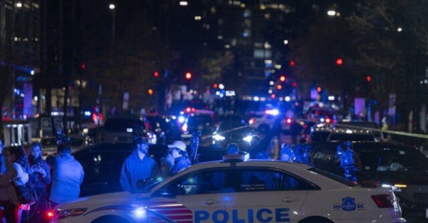 Dem Rep. Walkinshaw on Guard Shooting: We're Focusing on Mass Deportations to Detriment of Public Safety