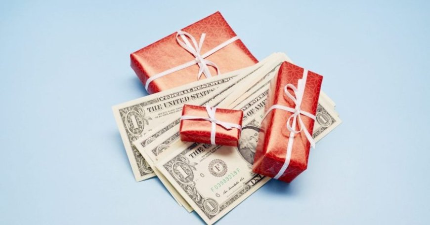 Is giftflation blowing up your holiday budget? Here's how to fight it.